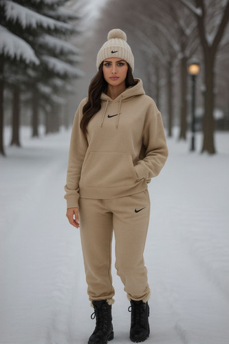 هودی کلاهدار و جاگر نایک تو کرکی